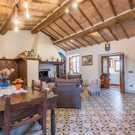 Gorgeous Home In Montalcino With Kitchen المظهر الخارجي الصورة
